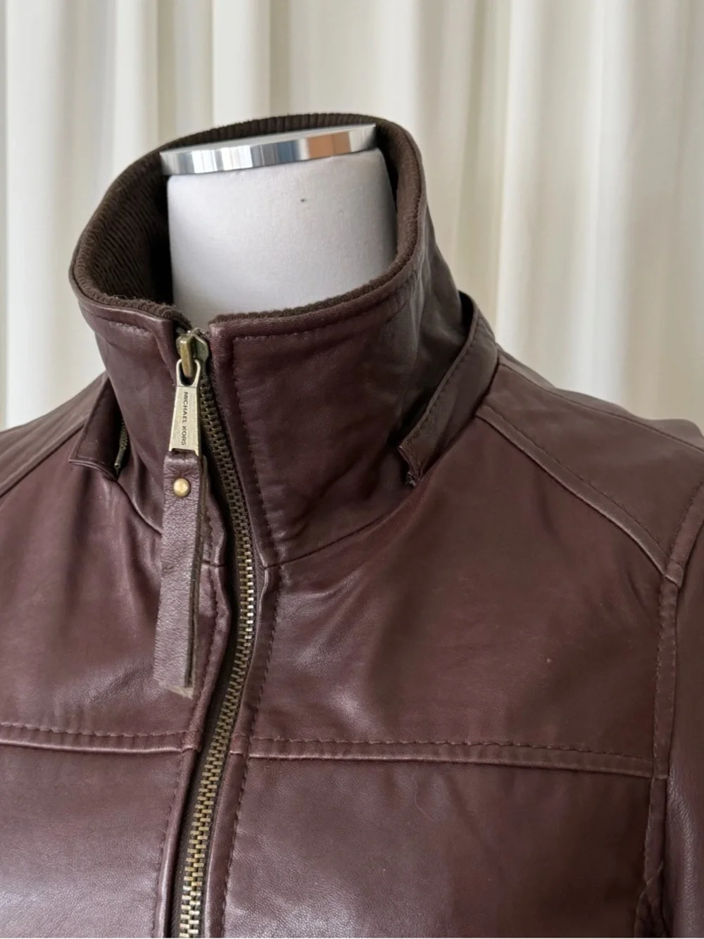 MICHAEL Michael Kors brown leather Utility jacket with distressed look size XS. - Picture 6 of 15